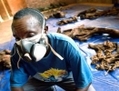 En 2004, des restes humains sont découverts dans l’église de Nyamata, Rwanda（Stringer: GIANLUIGI GUERCIA / 2004 AFP）  