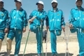 Des athlètes afghans, victimes des mines antipersonnel（Stringer: SHAH MARAI / 2006 AFP）  
