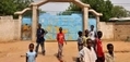 Différents facteurs incitent ou forcent les enfants à devenir des combattants au Tchad,（Staff: GEORGES GOBET / 2009 AFP）  