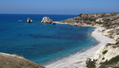 Une vue de Petra Tou Romiou (le Rocher d’Aphrodite) dans la région sud-ouest de l’île de Paphos à l’est de l’île méditerranéenne de Chypre, le 1er juin dernier.（Staff: PATRICK BAZ / 2012 AFP）  