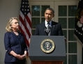 12 septembre 2012, roseraie de la Maison-Blanche, Washington, le président américain Barack Obama répondant à l’attaque du consulat américain en Libye et Hillary Clinton, le secrétaire d’État américain. L’ambassadeur américain J. Christopher Stevens et trois autres Américains ont été tués dans une attaque contre le consulat à Benghazi, en Libye, par des manifestants en colère contre un film dénigrant le prophète. (Alex Wong/Getty Images)