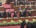 Le 28 septembre 2012, il a été annoncé que Bo Xilai était expulsé du Parti communiste chinois (PCC) et démis de son poste. Le même jour, on apprenait que la date du 18e Congrès du peuple était reportée au 8 novembre. (NTD)