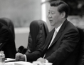Xi Jinping, le dirigeant suprême chinois. Xi semble avoir conçu d’affaiblir le pouvoir de l’ancien dirigeant du régime Jiang Zemin depuis qu’il est devenu le chef du Parti en novembre dernier. (Goh Chai Hin/AFP/Getty Images)