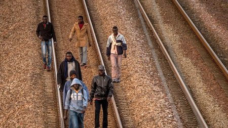 La distinction française : oui aux réfugiés politiques, non à l’immigration clandestine