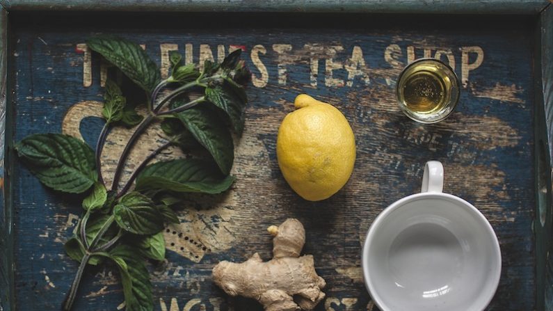 Si vous n’appréciez pas trop le goût du gingembre, vous pouvez ajouter de la menthe à votre thé.  (Pixabay.com)