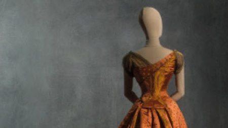 Fashion Forward, trois siècles de mode (1715-2016)