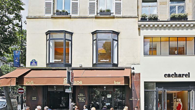 La boutique Cacharel à l’angle du Boulevard Saint-Germain et de la rue de Buci à Paris. (©Jean Nouvel Design)