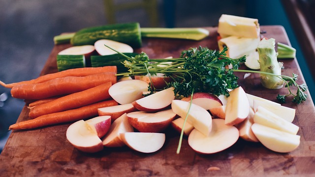 Pour une bonne santé mangez beaucoup de légumes et de fruits. (Pixabay) 