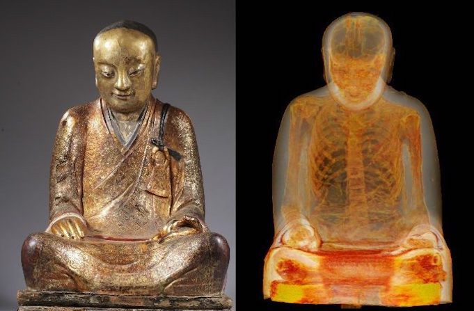 Un examen au scanner d'une statue de Bouddha révèle la momie du Maître bouddhiste Liuquan. (M. Elsevier Stokmans, gracieuseté du Drents Museum) 