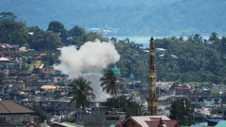 Après cinq mois de combats, retour de la vie à Marawi aux Philippines