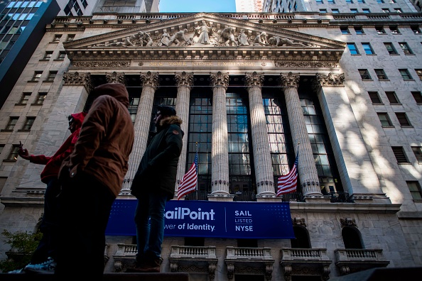 Bourse de New York le 17 novembre 2017. Le Dow Jones a perdu 0,43% et le Nasdaq 0,15%.
(JEWEL SAMAD/AFP/Getty Images)