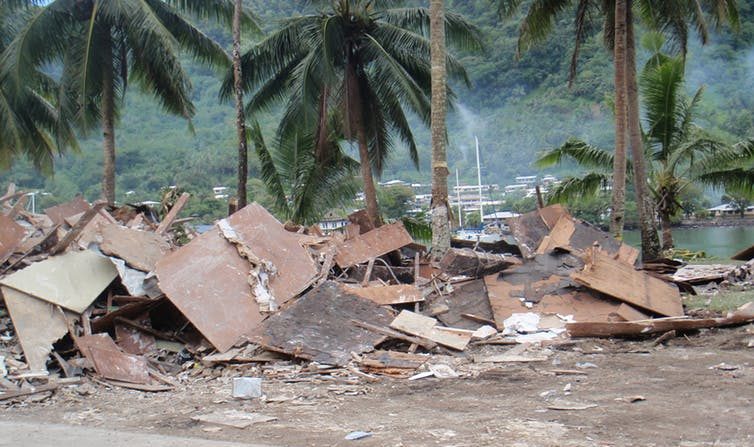 Zone sinistrée après le passage d'un tsunami. Comment éviter ces catastrophes ? (telemal/Flickr, CC BY-SA)