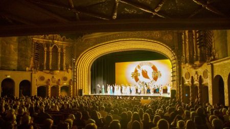 Les politiciens et les intellectuels danois condamnent l’interférence du régime chinois avec le spectacle Shen Yun