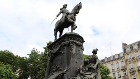 Lille, Sénégal : un collectif demande à déboulonner les statues du général Faidherbe