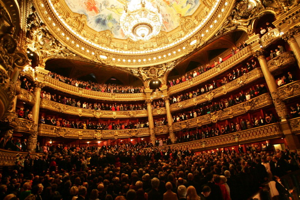 L’Opéra Garnier lors du centenaire de l'Entente Cordiale entre la Grande-Bretagne et la France. Photo THOMAS COEX / AFP / Getty Images.