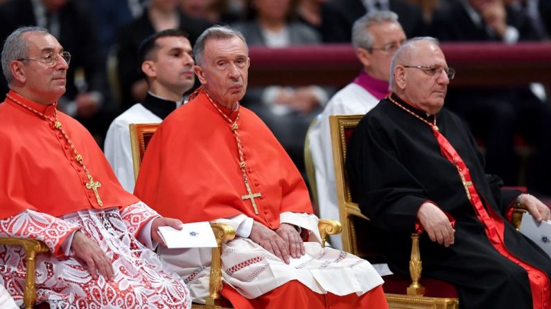     Le Pape François ajoute quatorze nouveaux cardinaux le 28 juin 2018 à la basilique Saint-Pierre au Vatican.   Photo  ANDREAS SOLARO/AFP/Getty Images.