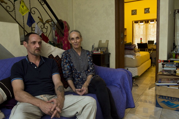 Le Français Michael Blanc passe son premier jour à la maison qu'il partage avec sa mère, Helene Le Touzey à Jakarta le 21 janvier 2014 après avoir été libéré sous condition le 20 janvier après plus de 14 ans dans une prison indonésienne. Photo ROMEO GACAD / AFP / Getty Images.