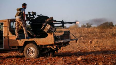 Syrie: remise des armes et préparatifs d’évacuation de rebelles de Deraa