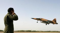 L’Iran dévoile son premier avion de combat