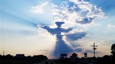 Un couple du Texas reçoit un signe vivement espéré lorsqu’un nuage en forme d’ange apparaît à l’horizon