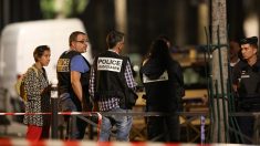Attaque au couteau en plein Paris: sept personnes blessées, dont quatre grièvement
