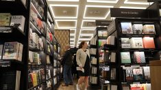 Un écrivain auto-édité, sélectionné pour le Renaudot, dénonce « le chantage » des libraires