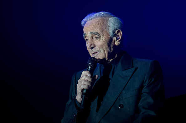  Charles Aznavour en tournée. (Photo : GUILLAUME SOUVANT/AFP/Getty Images)