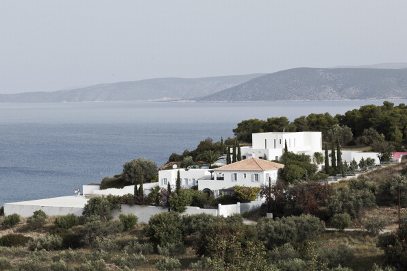 -Les ventes d'immobilier grec à des Chinois, qui ouvre à des permis de séjour dans le pays. Photo : COSTAS MITROPOULOS / AFP / Getty Images.