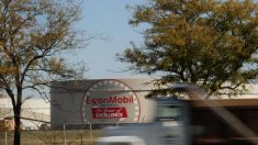ExxonMobil poursuivi pour tromperie liée au changement climatique
