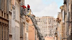 MARSEILLE – Un balcon s’effondre en pleine marche blanche en hommage aux victimes de l’écroulement des immeubles vétustes