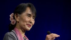 Suu Kyi déchue de son prix par Amnesty, colère de son parti
