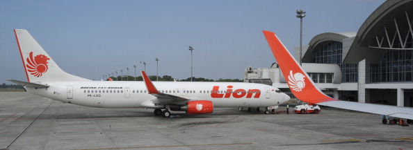 -Un avion de la compagnie Lion Air a percuté mercredi un poteau sur le tarmac de l'aéroport de Bengkulu sans faire de blessé. Photo  ROMEO GACAD / AFP / Getty Images.
