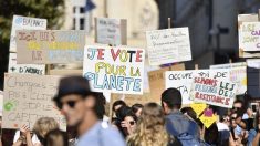 Plusieurs milliers de manifestants des « gilets jaunes » à Marseille et à Nice – certains ont rejoint la marche pour le climat