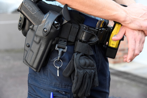 Paris. Un gendarme a été arrêté en possession d'explosifs.    (Photo : BERTRAND GUAY/AFP/Getty Images)