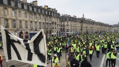 Des milliers de  « gilets jaunes » ont défilé à Bordeaux