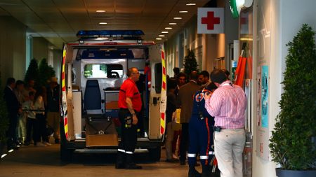 Paris : une femme décède après avoir passé 12 heures aux urgences