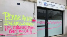 Gironde : la permanence d’un député LREM taguée, il accuse « la mouvance identitaire »