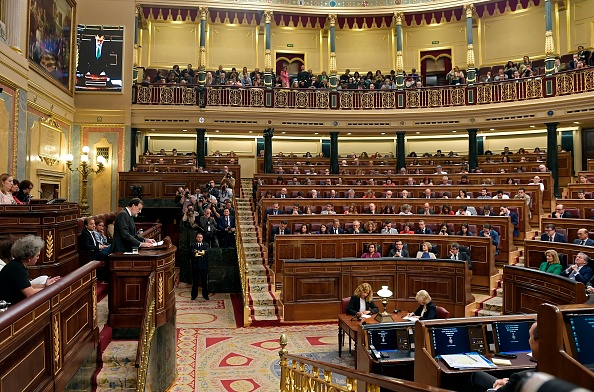 -Selon un sondage, le parlement espagnol pourrait perdre sa majorité. Photo OSCAR DEL POZO / AFP / Getty Images.