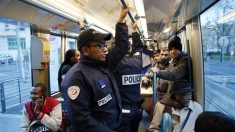 Saint-Étienne : un migrant s’exhibe devant une adolescente de 13 ans dans une ligne de tram