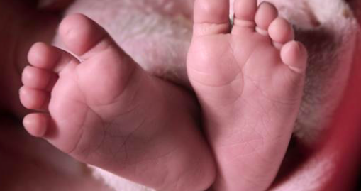 Photo d'archives de pieds d'un bébé. (Vitamine/Pixabay)