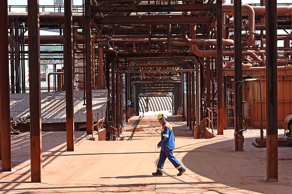 Photo du site de production d’alumine de l’entreprise Alteo à Gardanne, dans les Bouches-du-Rhône. Crédit : BORIS HORVAT/AFP/Getty Images.
