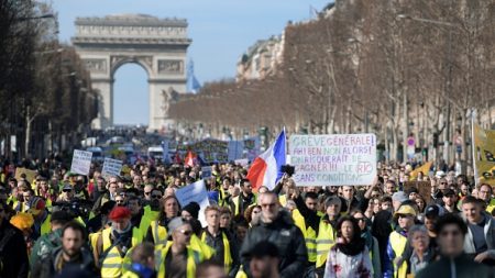 « Gilets jaunes » Acte 15 :  appels à la mobilisation à Paris et dans différentes régions