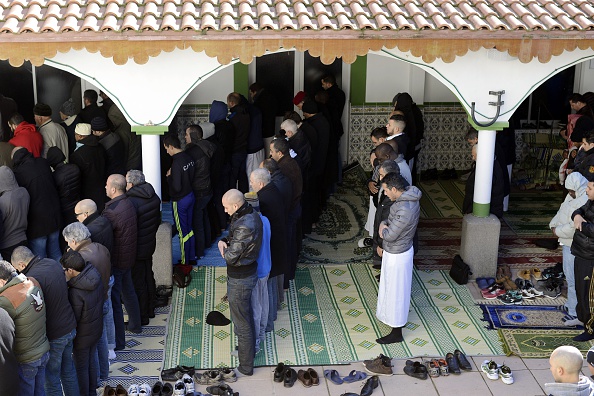 Le sénateur Stéphane Ravier (RN) a fait part de son indignation après la tenue d’une réunion sur la laïcité organisée dans la mosquée El-Islah de Marseille dans le cadre du grand débat. Photo d’illustration. Crédit : FRANCK PENNANT/AFP/Getty Images.