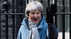Les députés britanniques votent pour un report du Brexit d’au moins trois mois