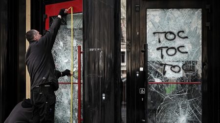 « Gilets jaunes » : le vandalisme a coûté 200 M EUR aux assureurs