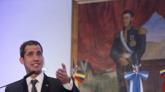 Attendu au Venezuela, Guaido appelle à manifester et met en garde Maduro