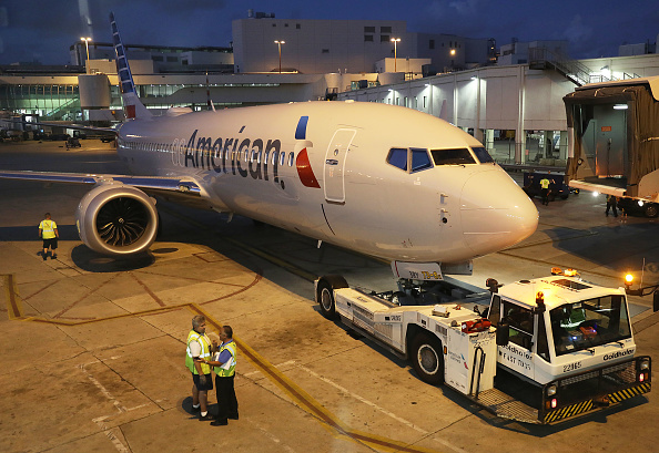 American Airlines, qui exploite 24 exemplaires du 737 MAX 8, a choisi d'actualiser elle-même le logiciel, a dit à l'AFP une des sources. Boeing doit lui faire parvenir le correctif dans les prochains jours. (Photo : Joe Raedle/Getty Images)