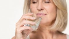 8 choses qui arrivent dans votre corps quand vous ne buvez que de l’eau pendant un mois