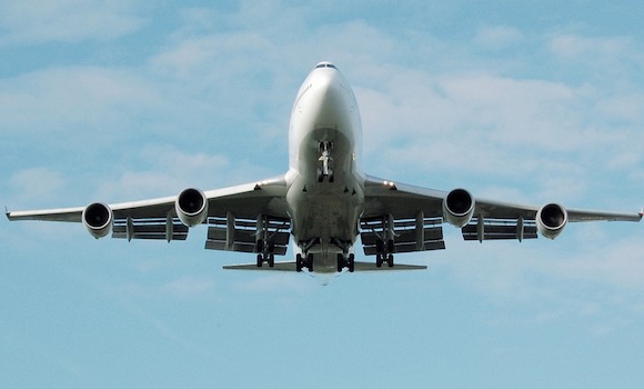 Une passagère oublie son bébé dans la salle d'embarquement, l'avion fait demi-tour. (Photo d'illustration : Pixabay)