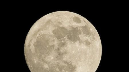 « Super Lune » du printemps : visible dans la nuit de mercredi à jeudi